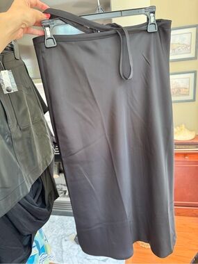 Forever 21 Black A-Line Midi Skirt